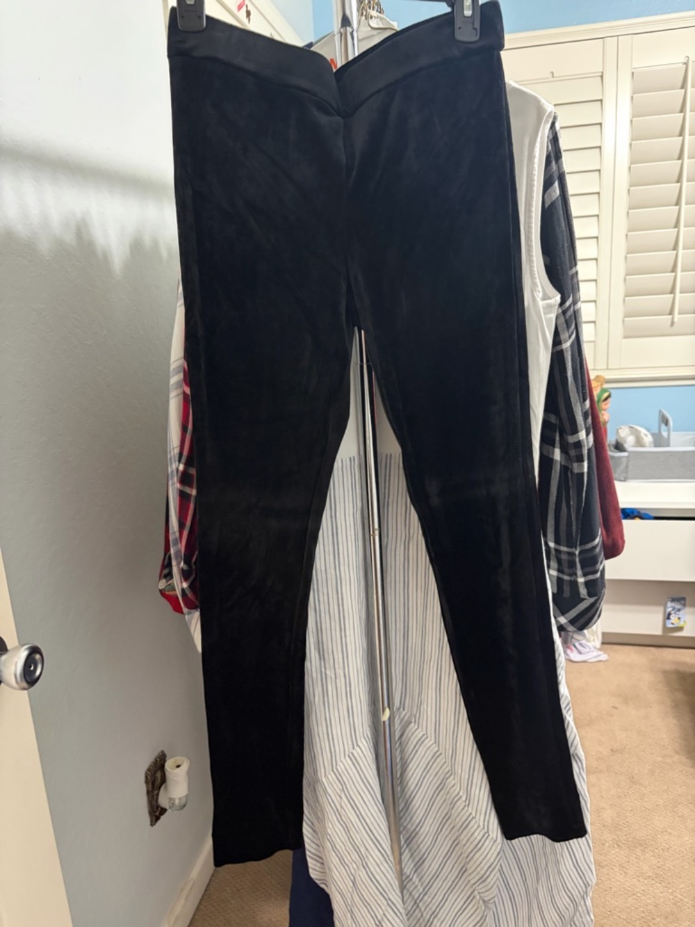 Theory Black Velvet leggings